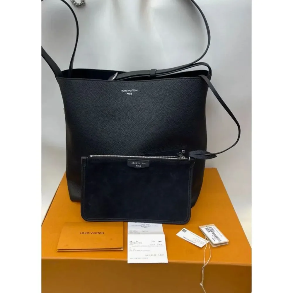 Louis Vuitton Women Pre-Loved Bag Very Good Condition